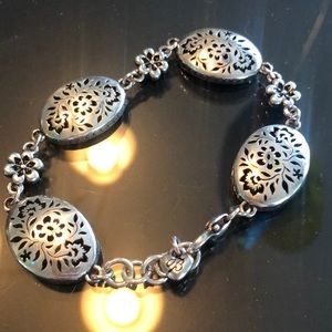 Brighton silver bracelet, great condition like new